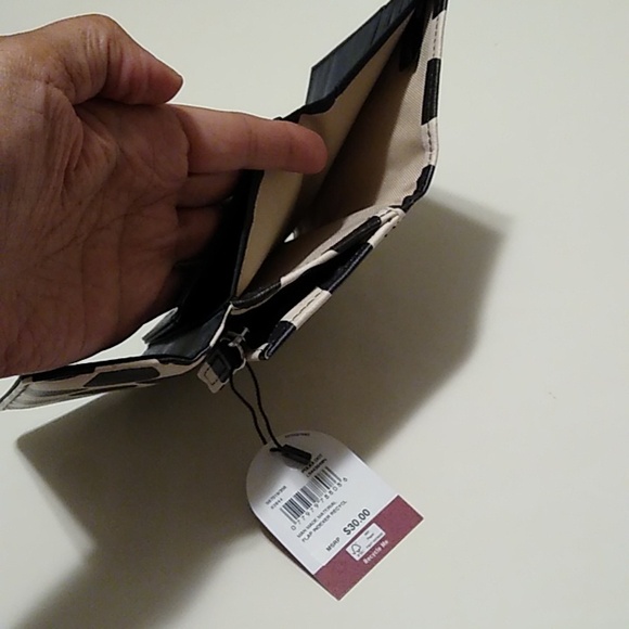 Beautiful wallet with polka dots, RFID protected - Picture 8 of 16